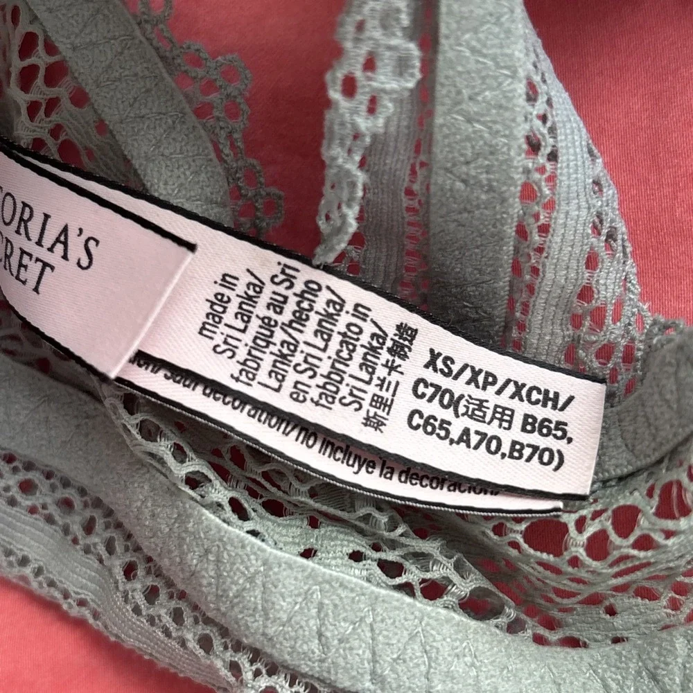Victoria's Secret Bralette Size XS Light‎ Green Floral Lace Racerback Under Wire